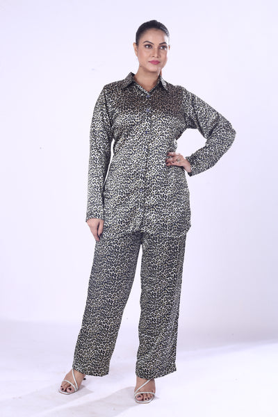 Evening Loungewear Style This Satin Co-Ord Set With Matching The Smooth Glossy Texture